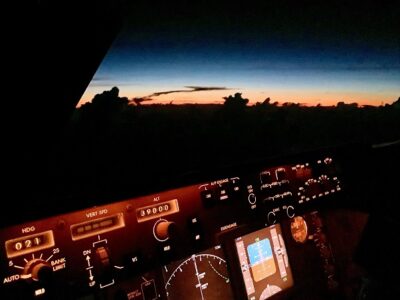 747 Flight Deck Owen Zupp