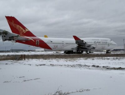 Qantas Boeing 747 VH-OEJ Wunala 1